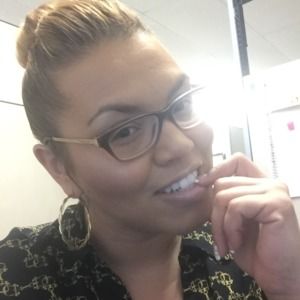 Meet your Posher, Lesly